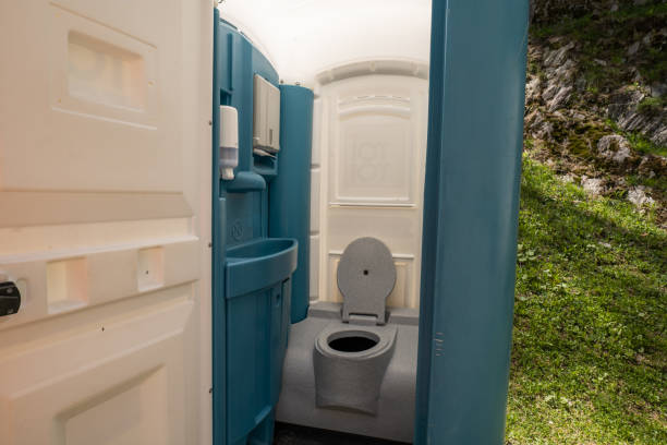 Best Construction site porta potty rental  in Stoughton, WI
